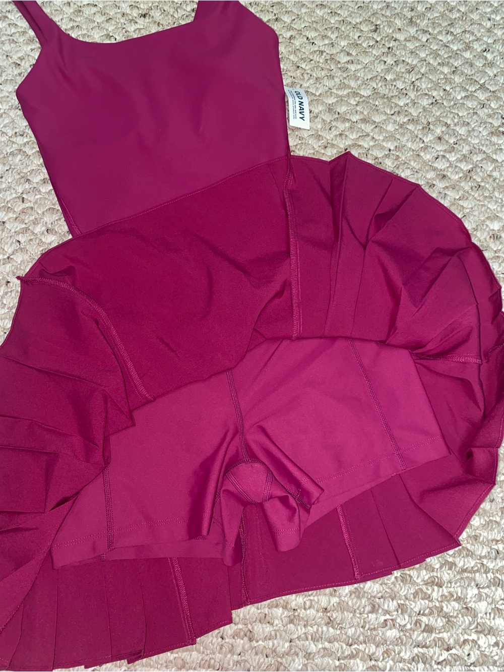 NWT CUTE OLD NAVY ACTIVEWEAR GOLF TENNIS OUTFIT - SMALL - Picture 4 of 7